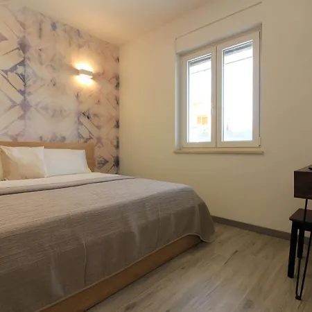 Villa New Modern Riz With Private Pool Near The Town Center And By Wiibuk Pula