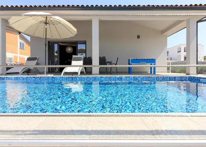 New Modern Riz With Private Pool Near The Town Center And By Wiibuk Vila *