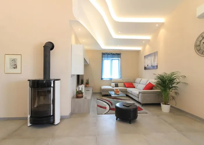 Vila New Modern Riz With Private Pool Near The Town Center And By Wiibuk Pula