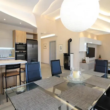 New Modern Riz With Private Pool Near The Town Center And By Wiibuk