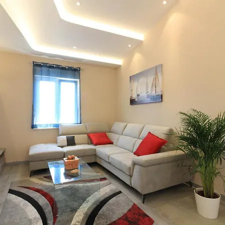 New Modern Riz With Private Pool Near The Town Center And By Wiibuk