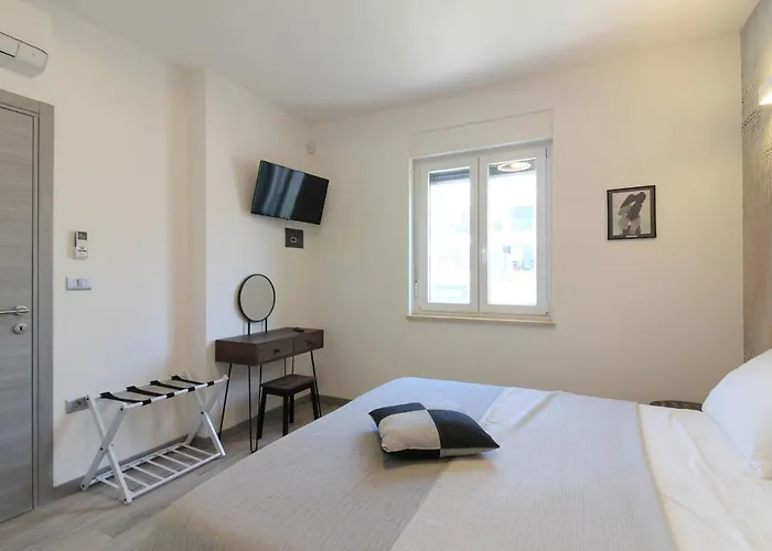 New Modern Riz With Private Pool Near The Town Center And By Wiibuk Pula