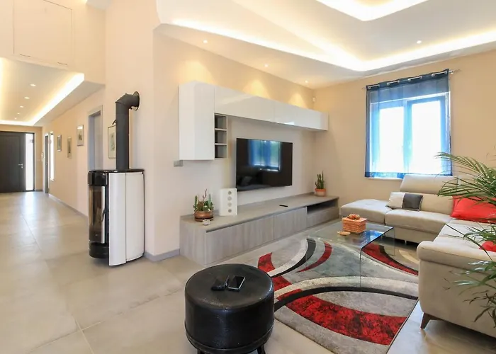 New Modern Riz With Private Pool Near The Town Center And By Wiibuk Villa Pula