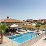 New Modern Riz With Private Pool Near The Town Center And By Wiibuk * Pula