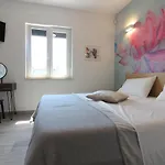 New Modern Riz With Private Pool Near The Town Center And By Wiibuk * Pula