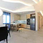 New Modern Riz With Private Pool Near The Town Center And By Wiibuk Villa Pula