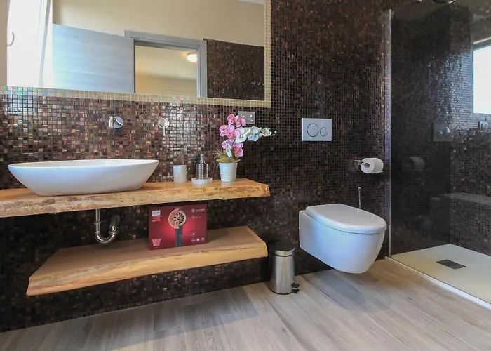 Villa New Modern Riz With Private Pool Near The Town Center And By Wiibuk Pula